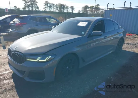 2021 BMW 540I xDrive z USA, uszkodzony, nr VIN WBA73BJ0XMWW98651